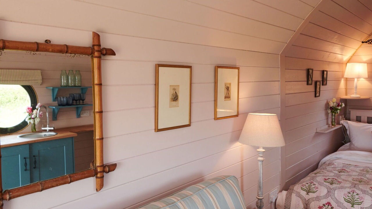 Photo of Bedroom in Cropredy