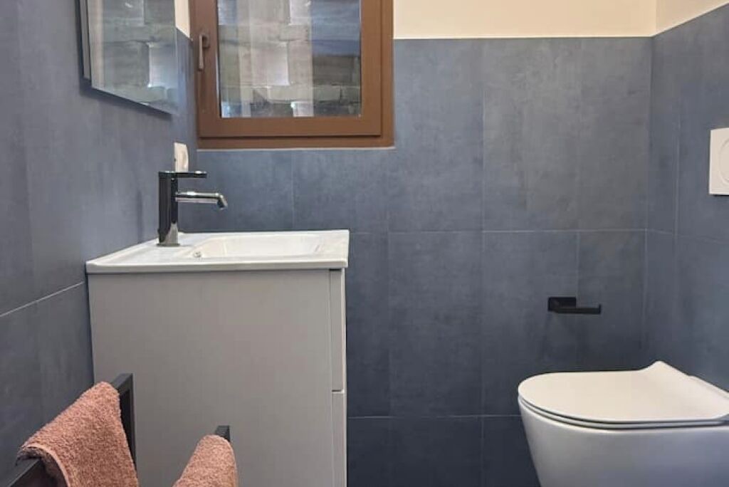 Photo of Bathroom in Twist