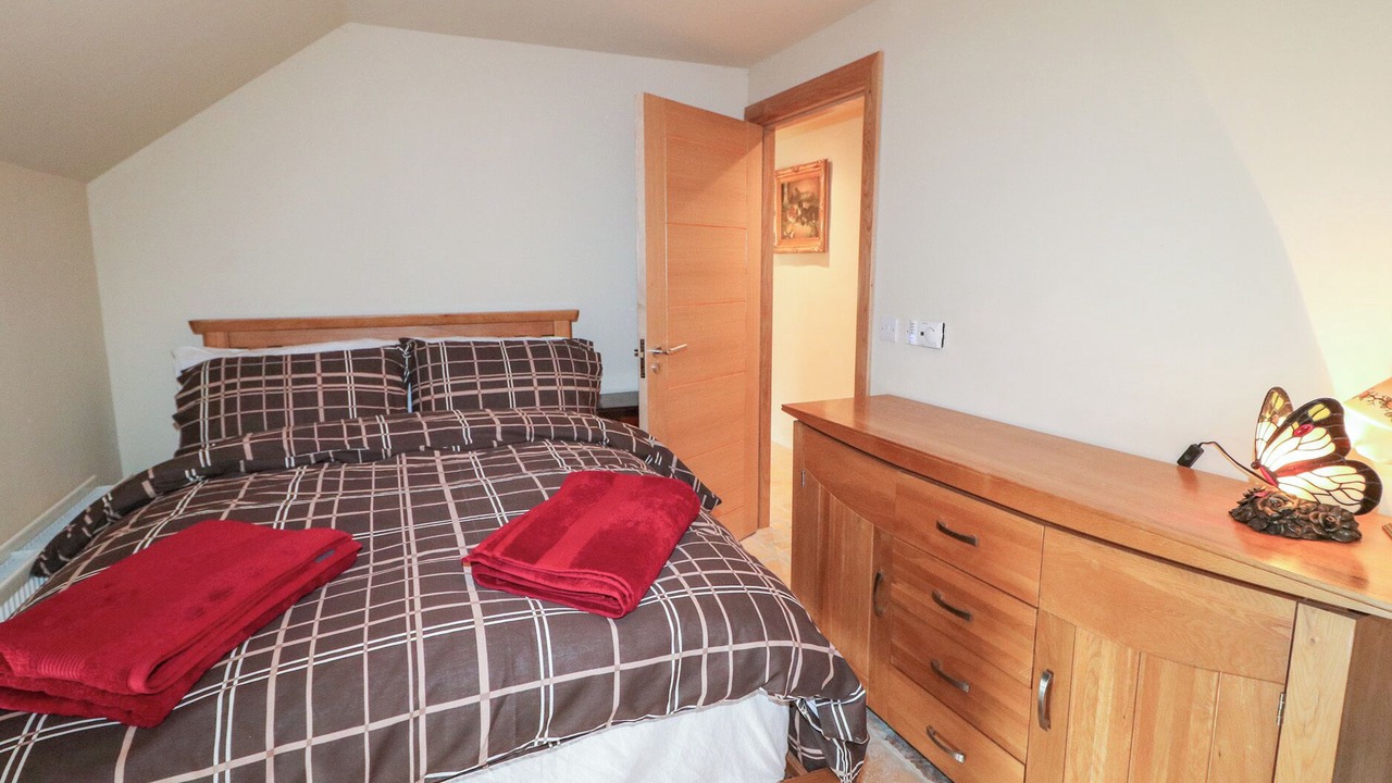 Photo of Bedroom in Lisnagunogue