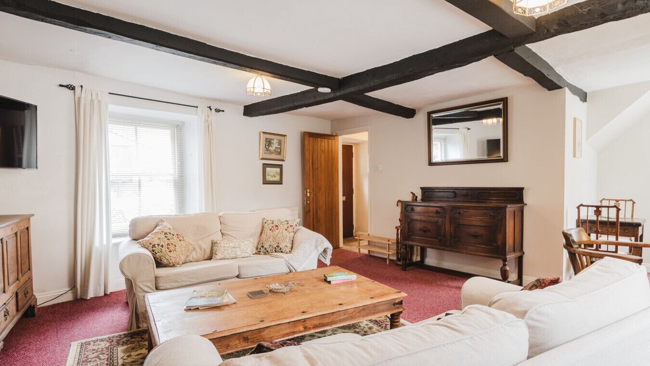 Photo of Livingroom in Dursley