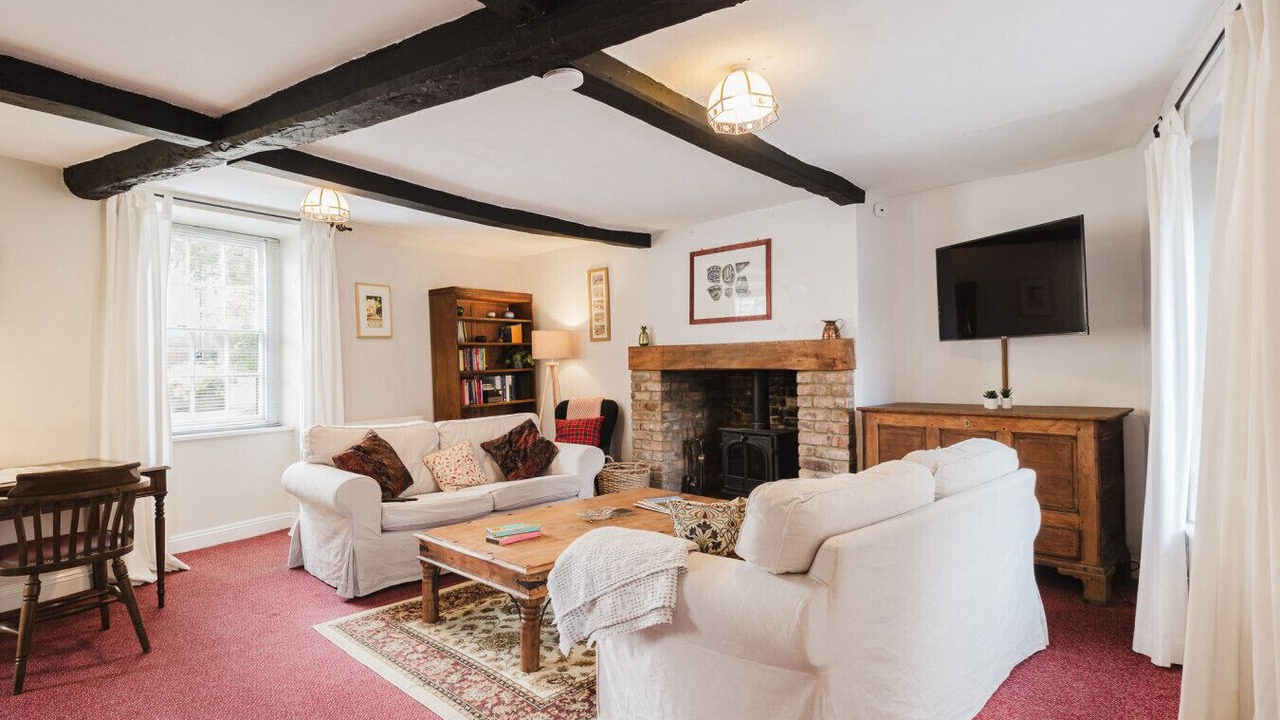 Photo of Livingroom in Dursley