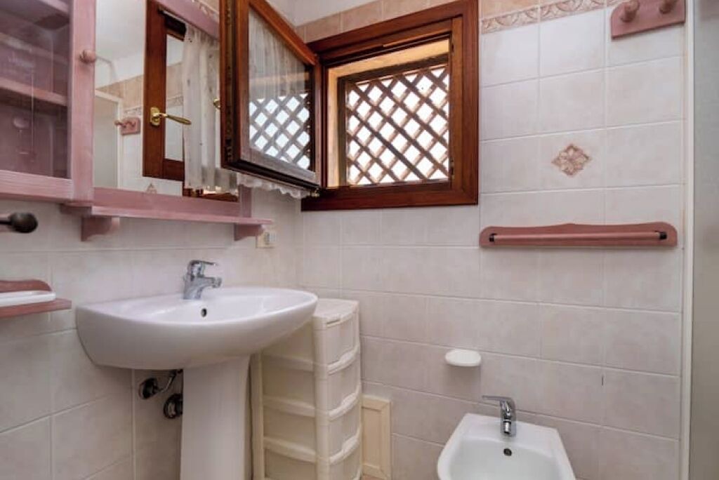 Photo of Bathroom in Golfo di Marinella