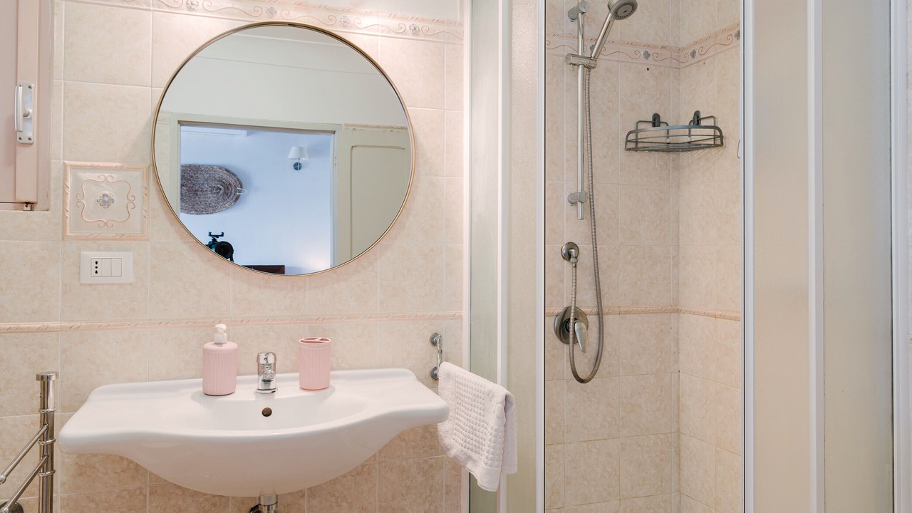 Photo of Bathroom in Rilievo