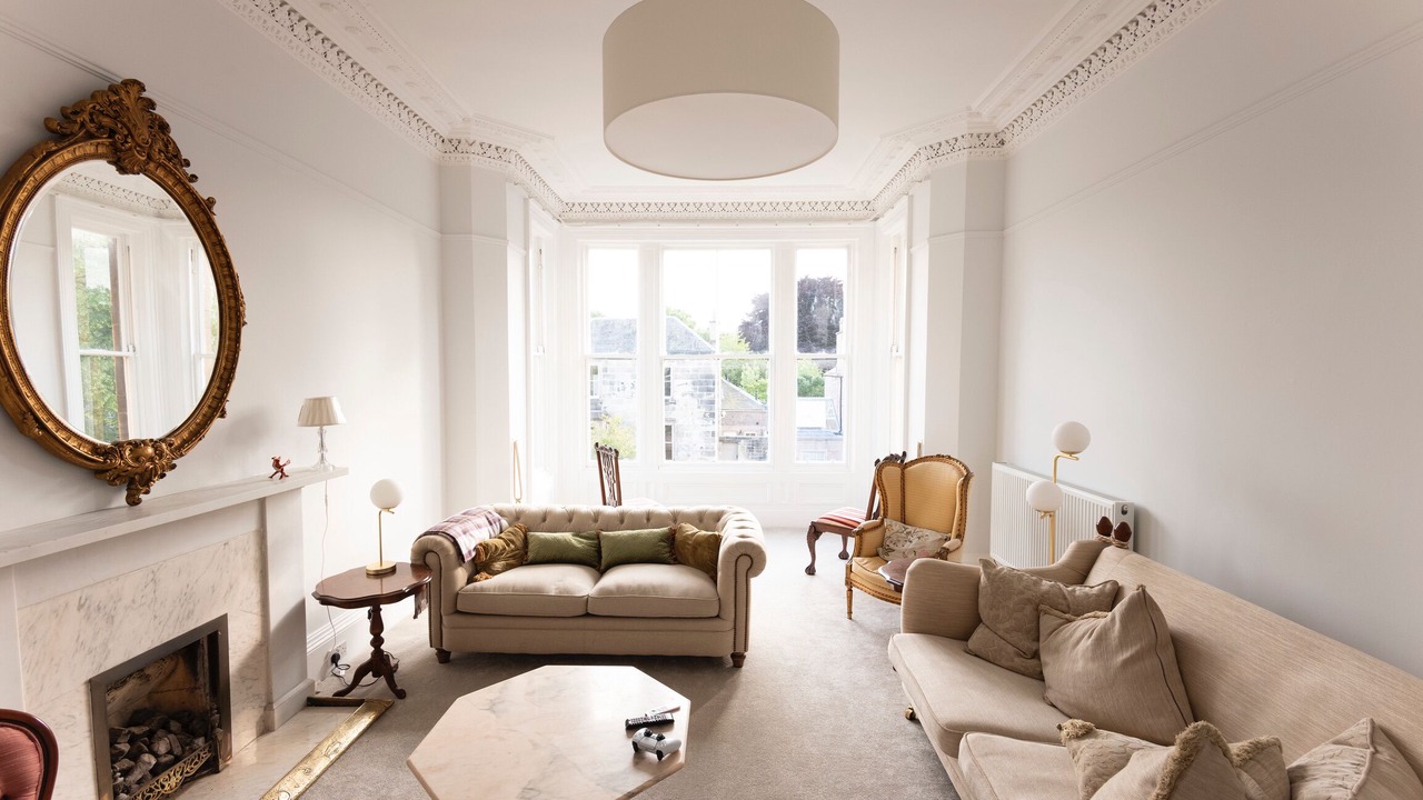 Photo of Livingroom in Newington