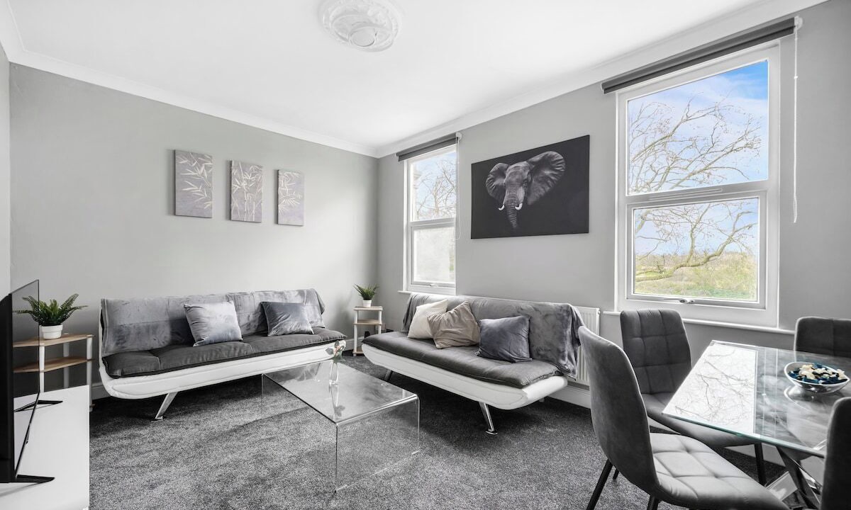 Photo of Livingroom in Cann Hall