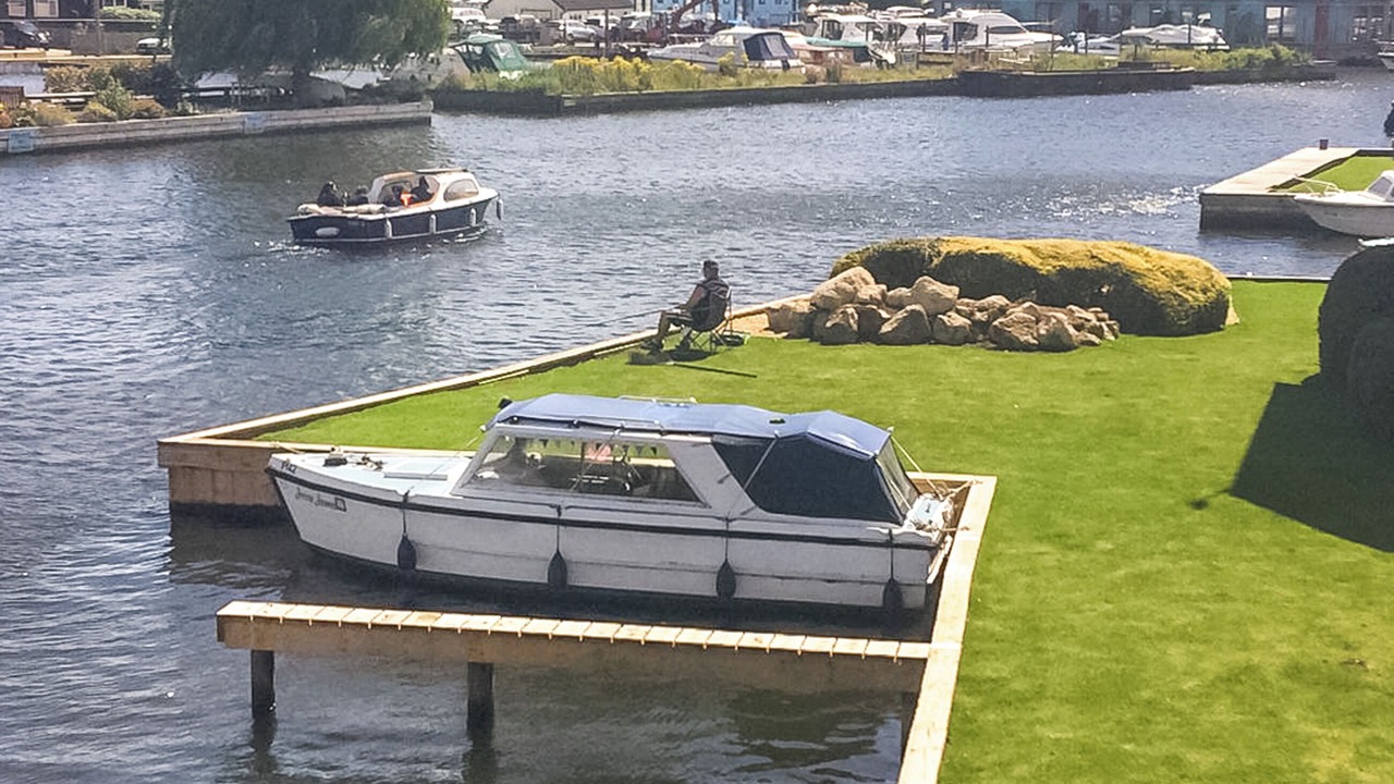 Photo of Others in Hoveton