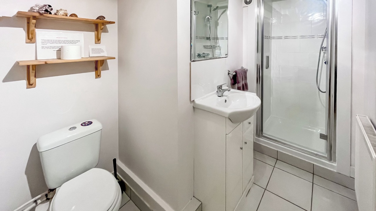 Photo of Bathroom in Kenmore