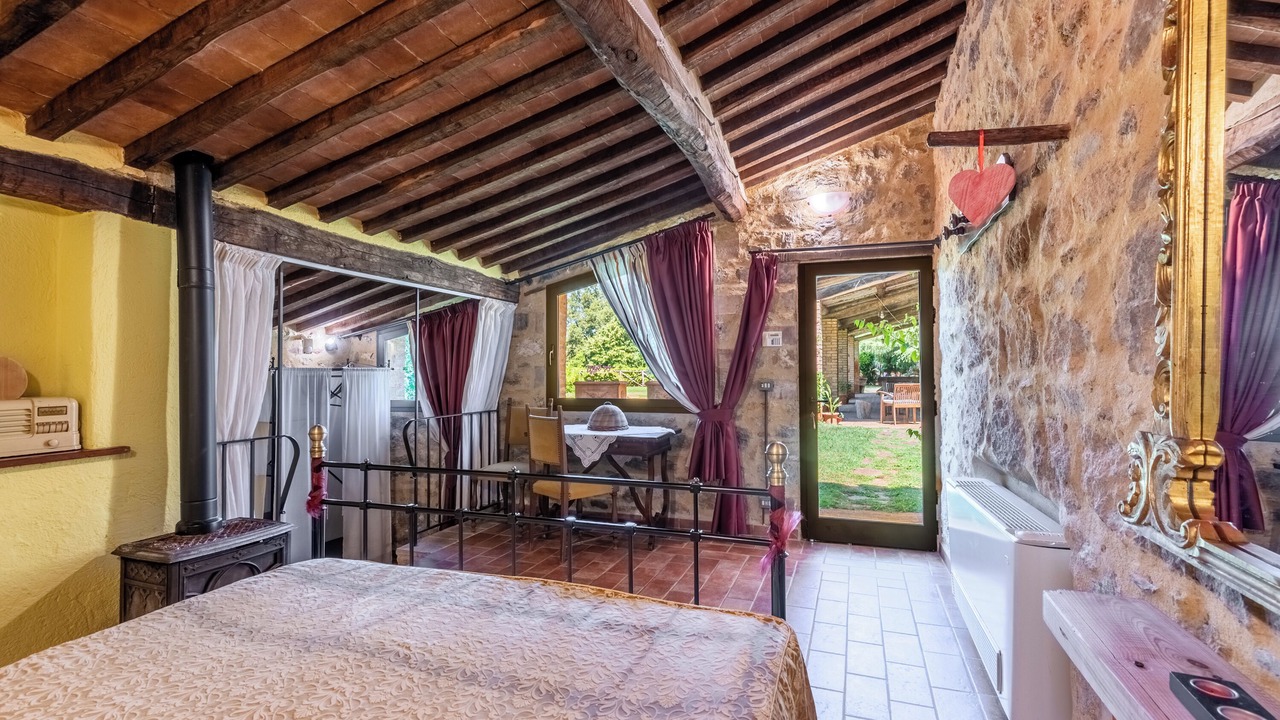 Photo of Bedroom in Monticiano