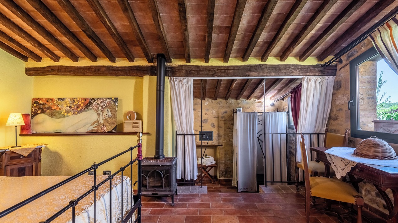 Photo of Bedroom in Monticiano