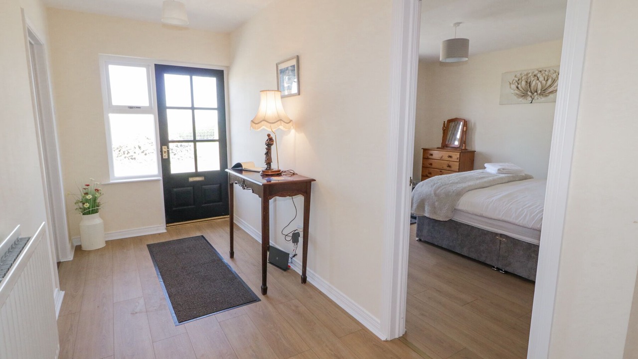 Photo of Bedroom in Armoy