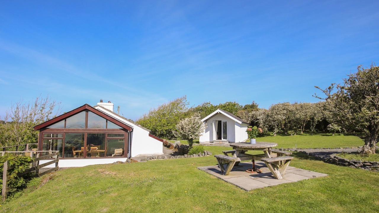 Photo of Outdoor in Rhoscolyn
