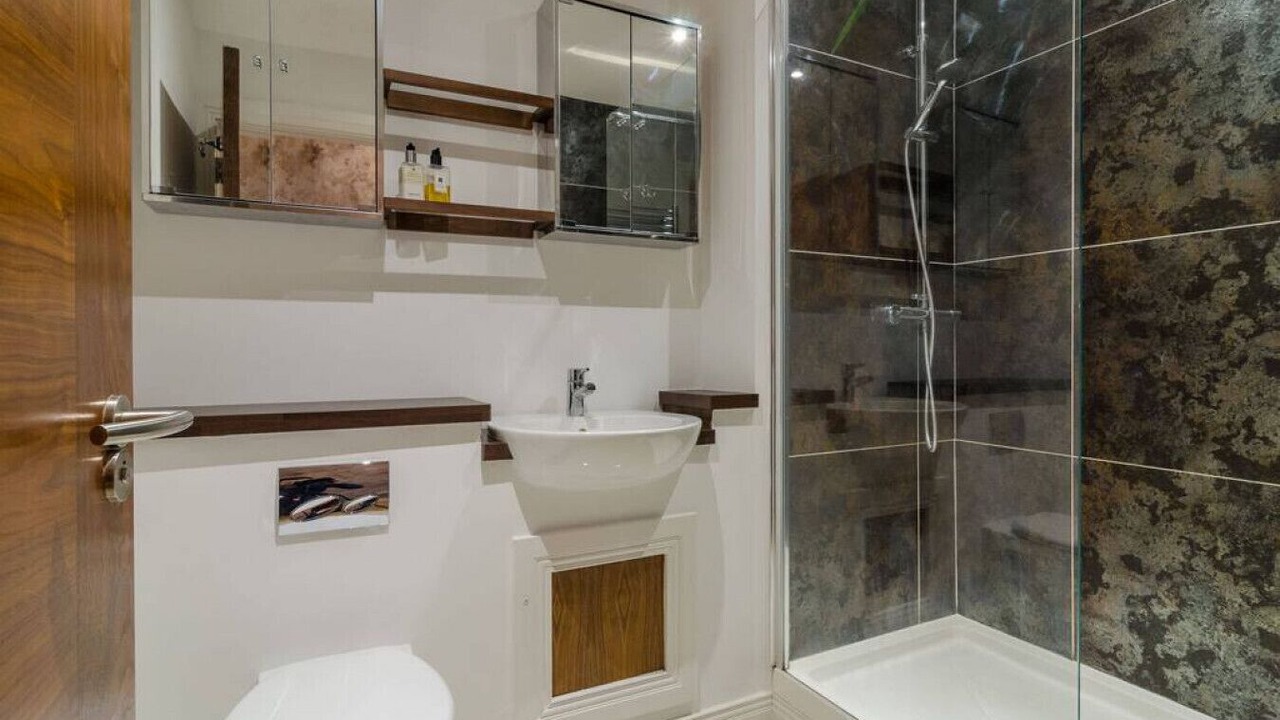 Photo of Bathroom in Cathedral Quarter