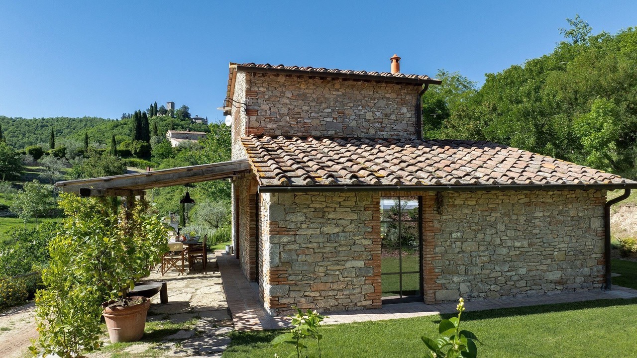 Photo of Outdoor in Neri