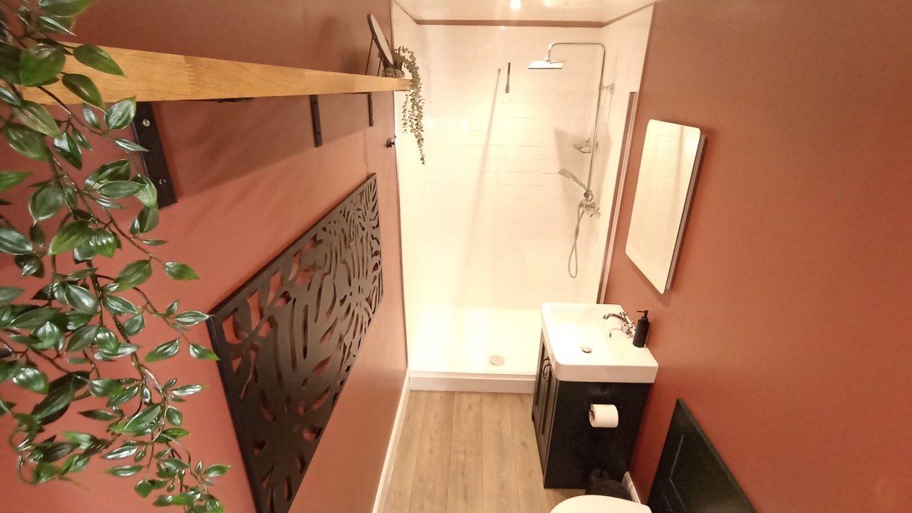 Photo of Bathroom in Dufftown