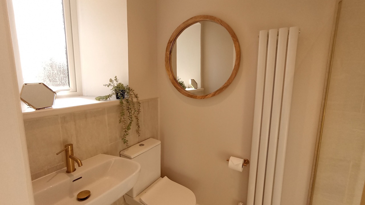 Photo of Bathroom in Dufftown