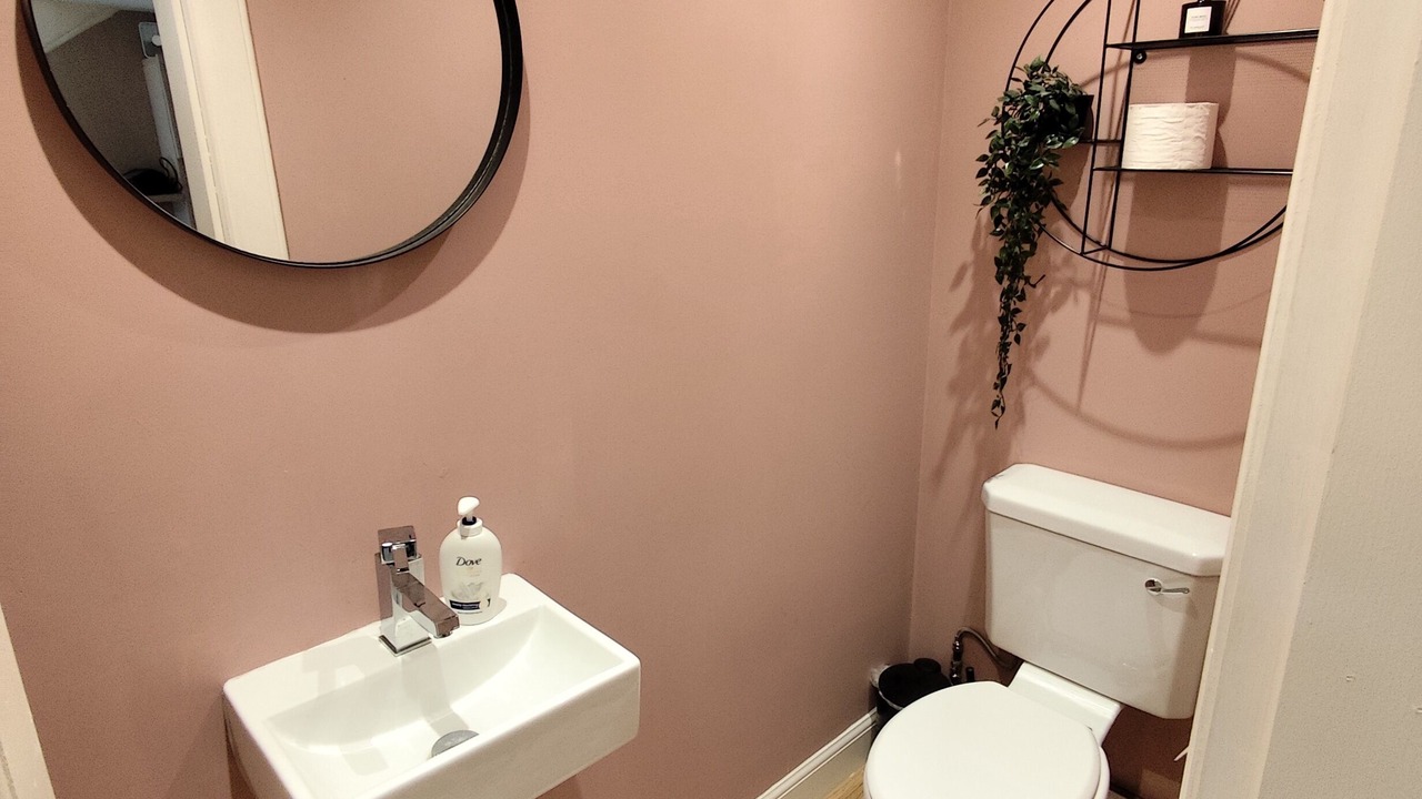 Photo of Bathroom in Dufftown