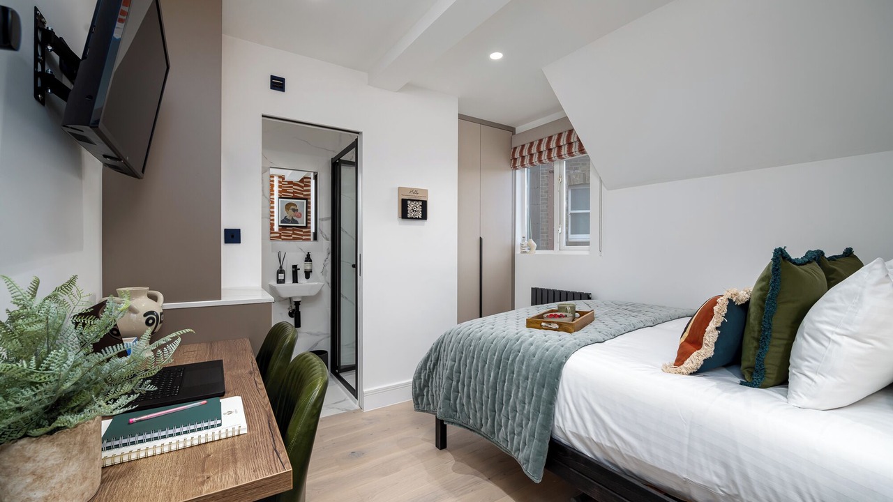 Photo of Bedroom in Camden Town