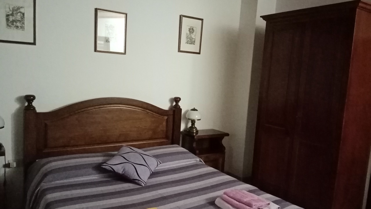 Photo of Bedroom in Iglesias Historic Centre