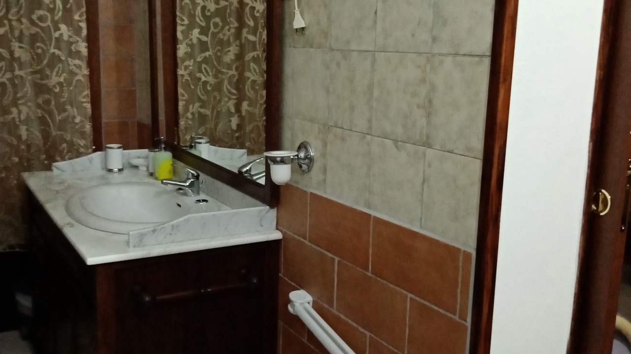 Photo of Bathroom in Iglesias Historic Centre