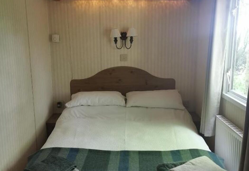 Photo of Bedroom in Armoy