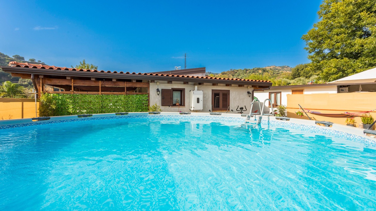 Photo of Outdoor in Mitogio