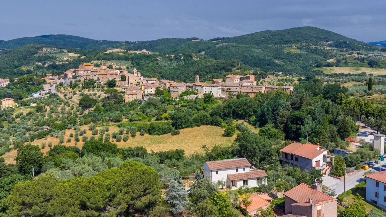 Photo of Others in Montisi
