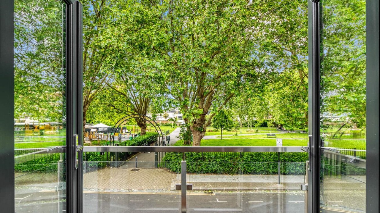 Photo of Others in Southfields