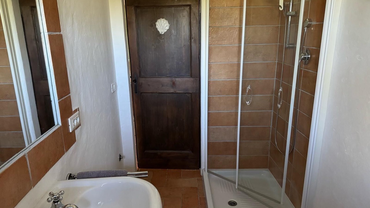 Photo of Bathroom in Mondavio