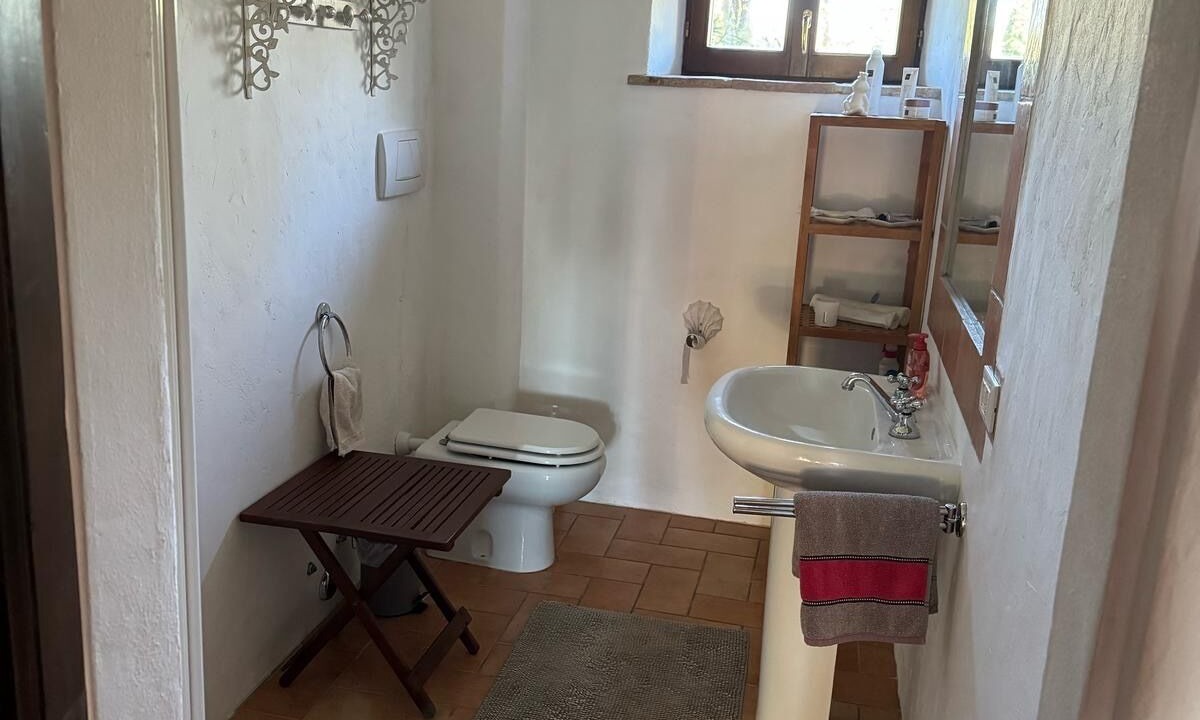 Photo of Bathroom in Mondavio