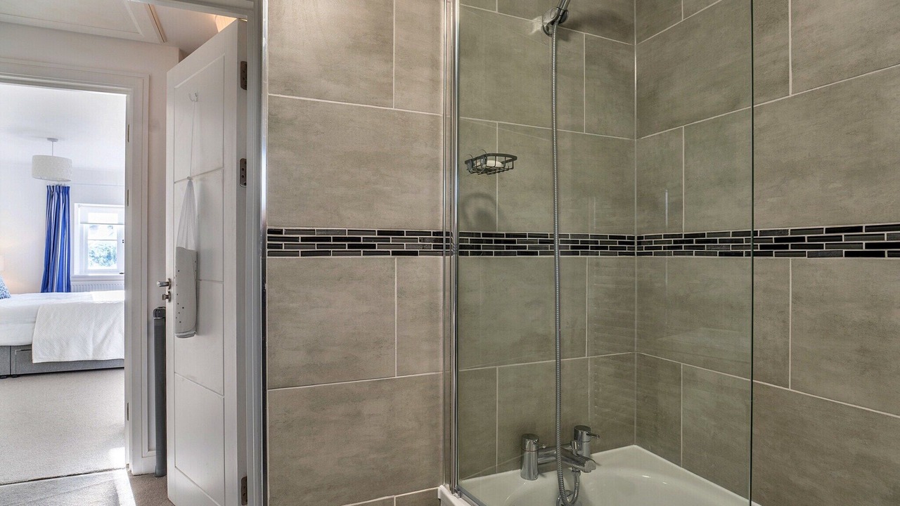 Photo of Bathroom in Marhamchurch