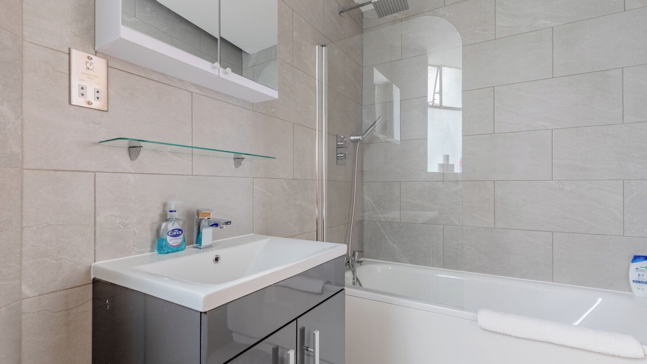 Photo of Bathroom in Chelsea Riverside