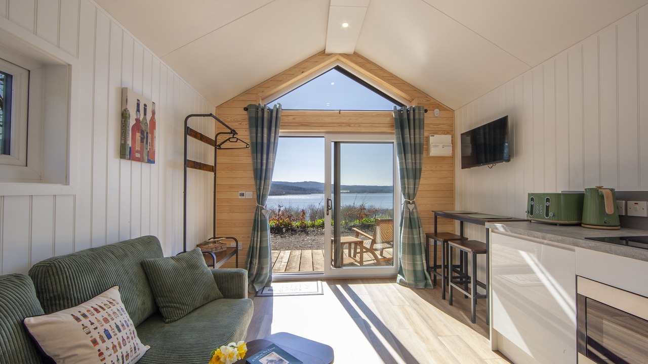 Photo of Livingroom in West Laroch