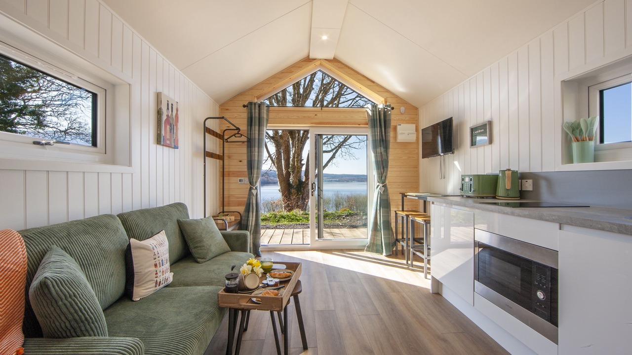 Photo of Livingroom in West Laroch