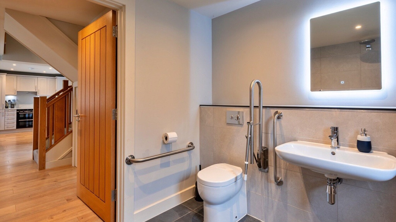 Photo of Bathroom in Dorsington