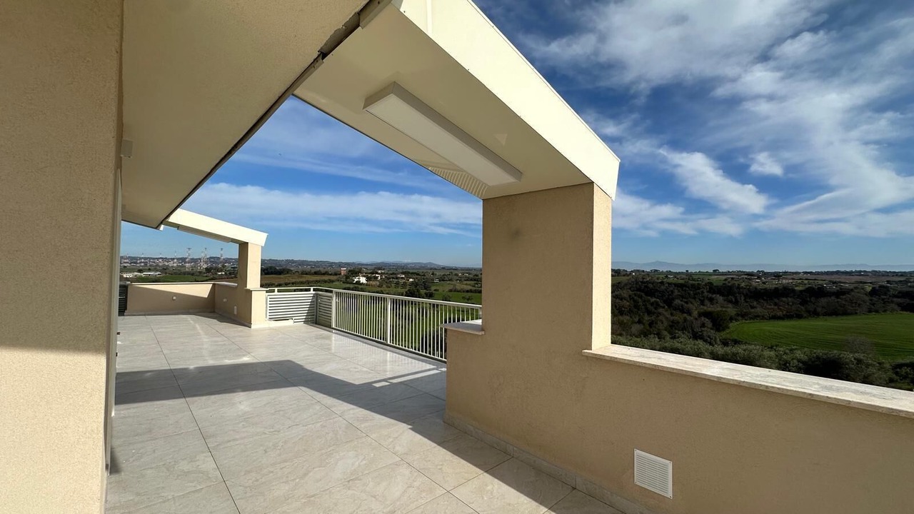 Photo of Patio Balcony in Zona XLIX Santa Maria di Galeria