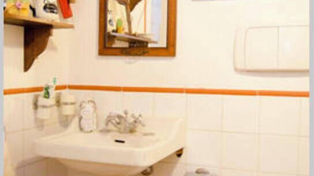 Photo of Bathroom in Saturnana