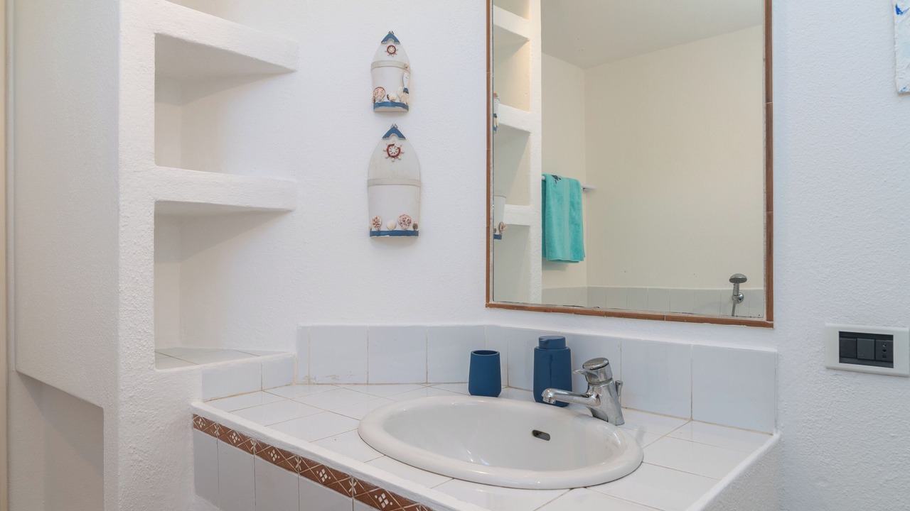 Photo of Bathroom in Punta Sardegna