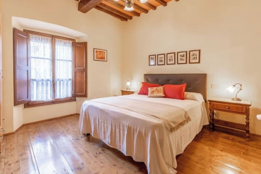 Photo of Bedroom in Mologno