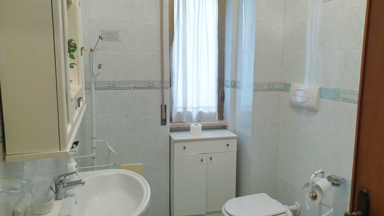 Photo of Bathroom in Naples