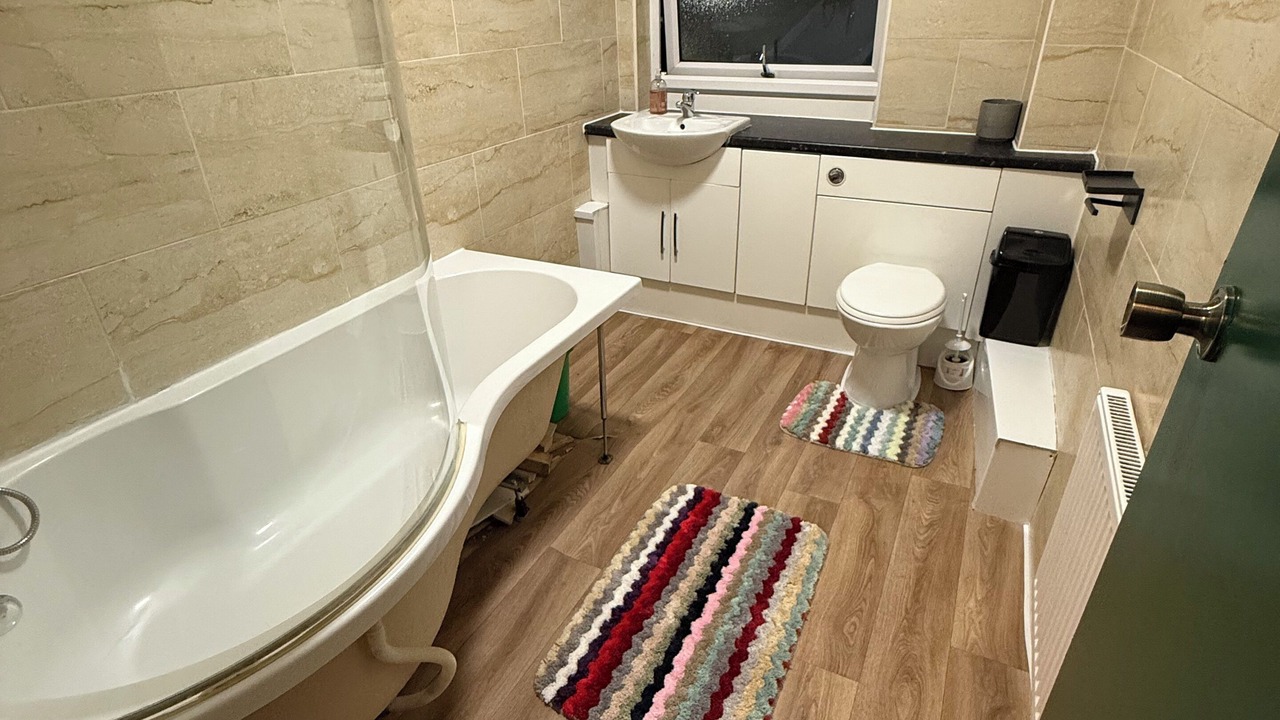 Photo of Bathroom in Shacklewell