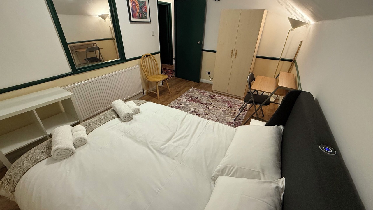 Photo of Bedroom in Shacklewell