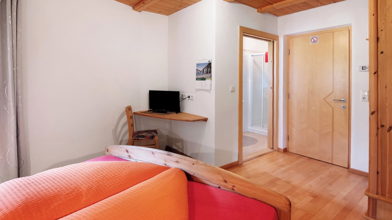 Photo of Bedroom in Melago