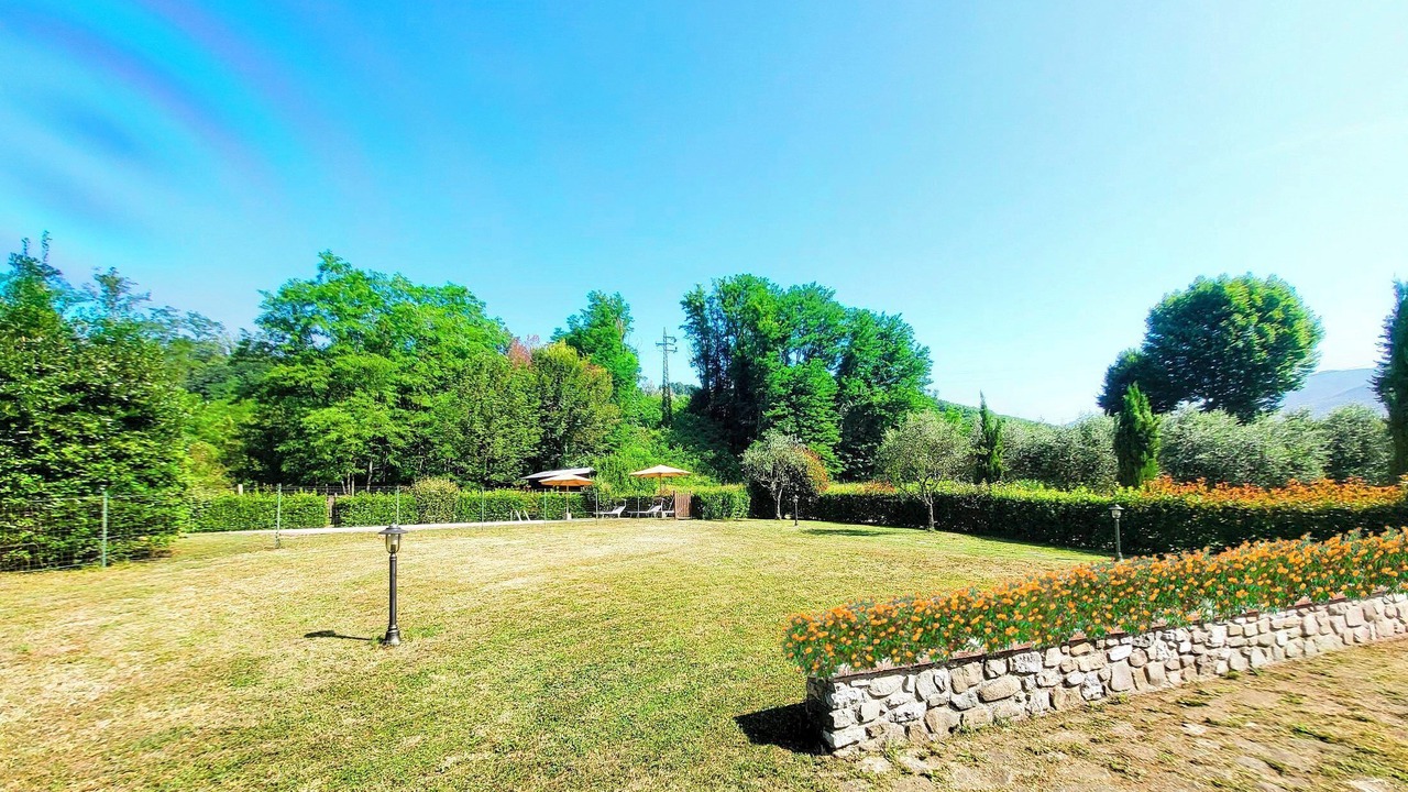 Photo of Outdoor in Mologno