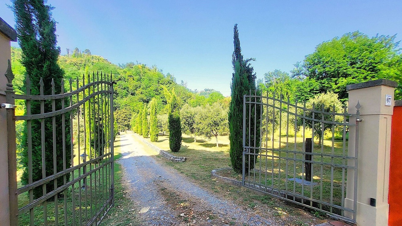 Photo of Outdoor in Mologno