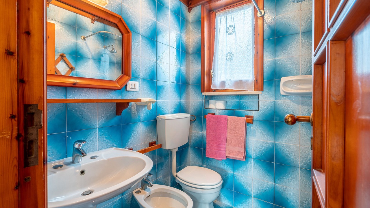 Photo of Bathroom in Ognina