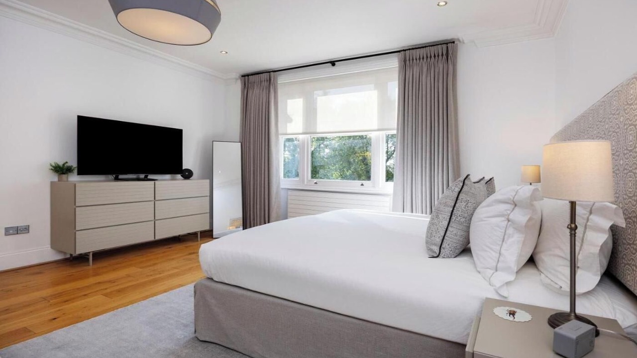 Photo of Bedroom in Belsize