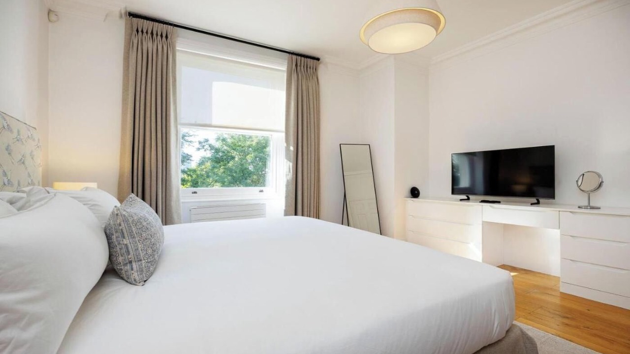 Photo of Bedroom in Belsize