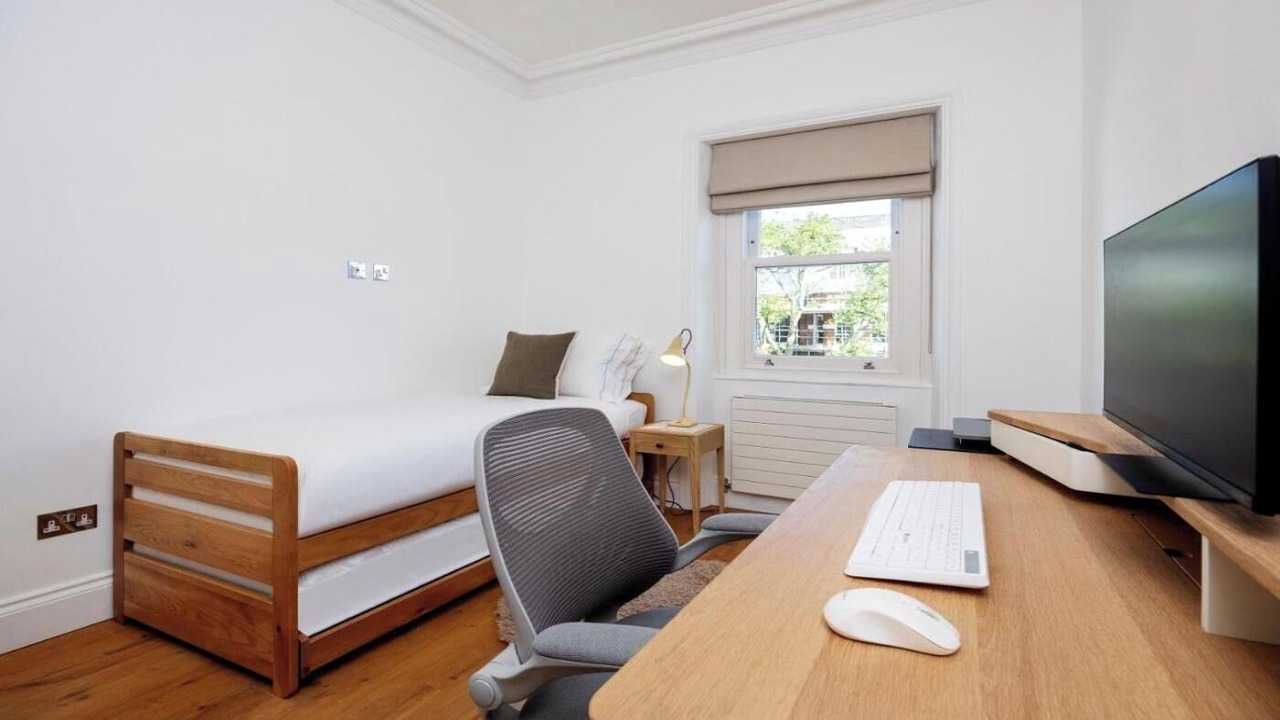 Photo of Bedroom in Belsize