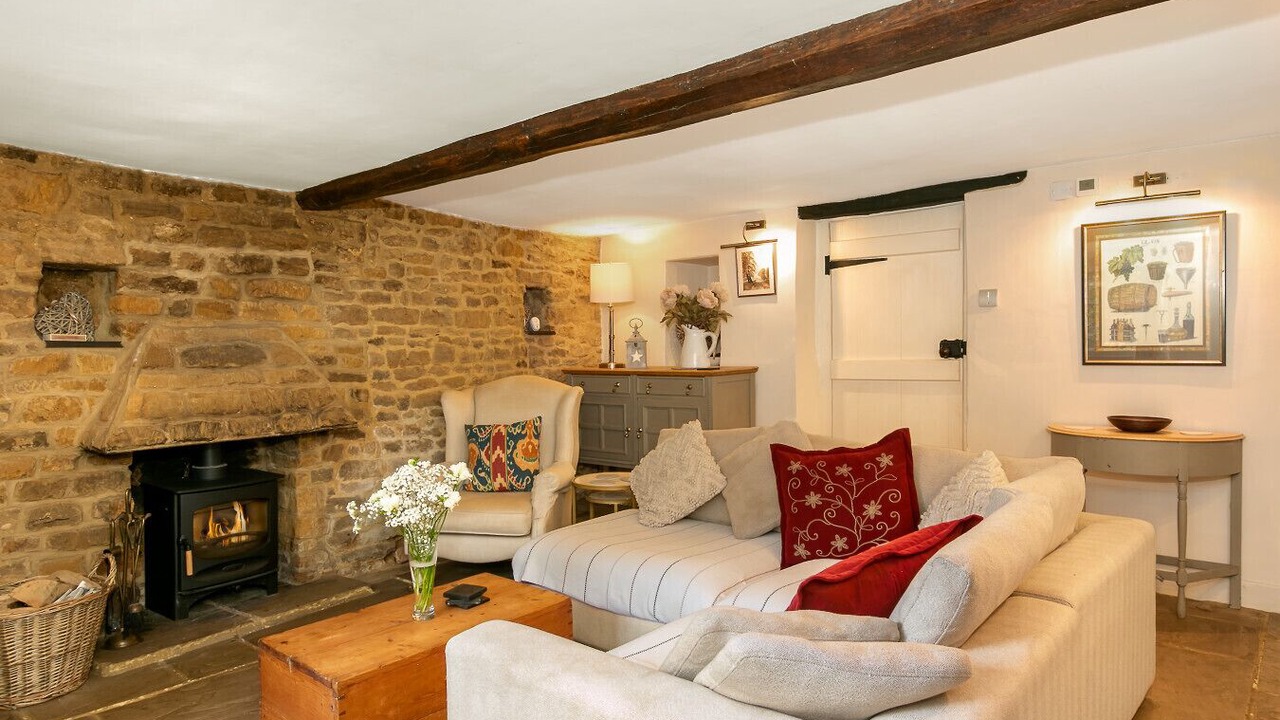 Photo of Livingroom in Eydon
