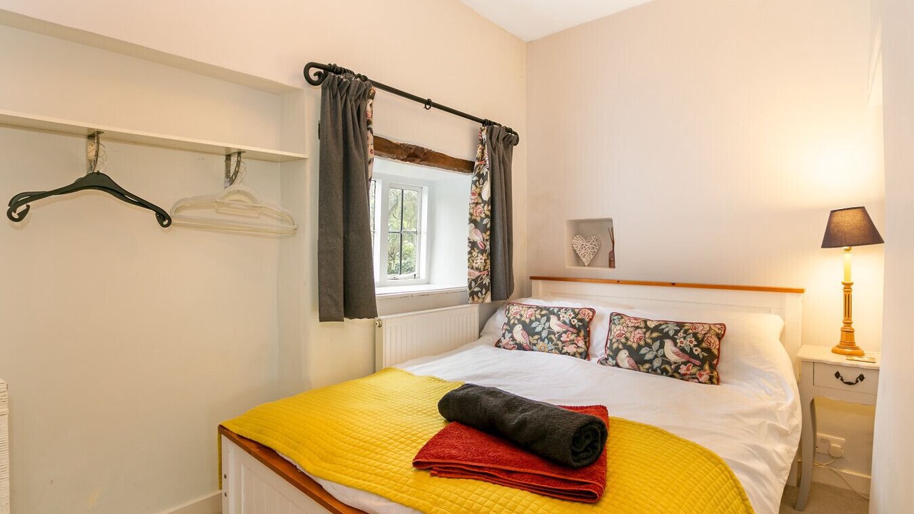 Photo of Bedroom in Eydon